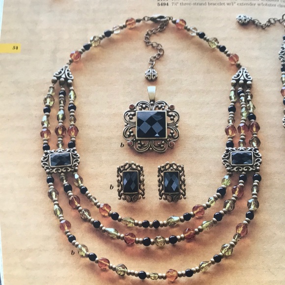 Premier Designs stunning set! - Picture 3 of 6